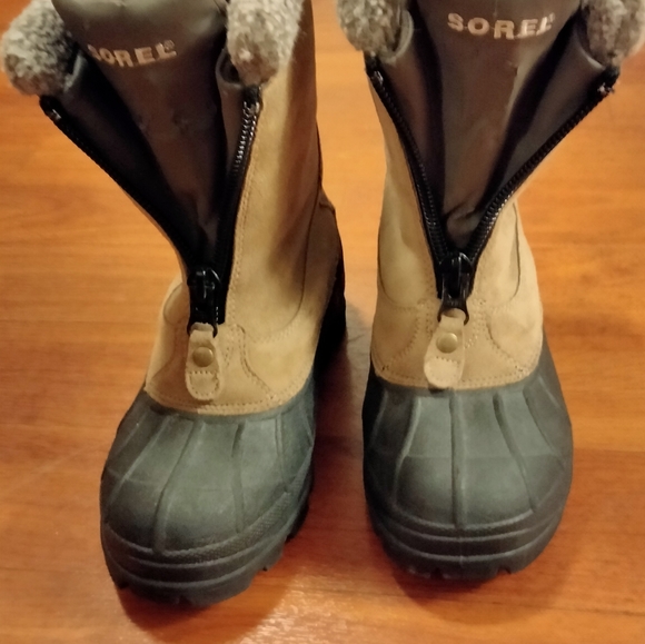 Sorel boots - Picture 4 of 6